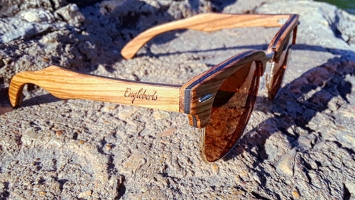 Sonnenbrille aus Ebenholz und Zebranoholz mit Teefarbenen Polarisierten Gläsern